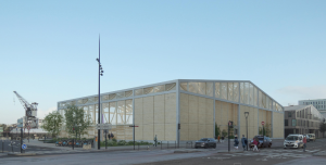 BMA construit un préau sportif à partir de bois de réemploi
